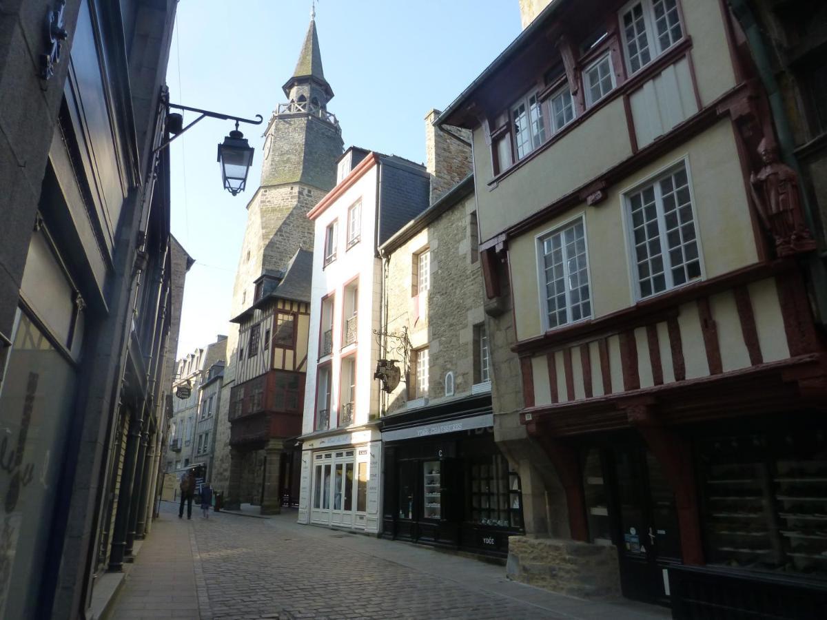 Appartement De La Tour De L'Horloge De Dinan Exteriér fotografie