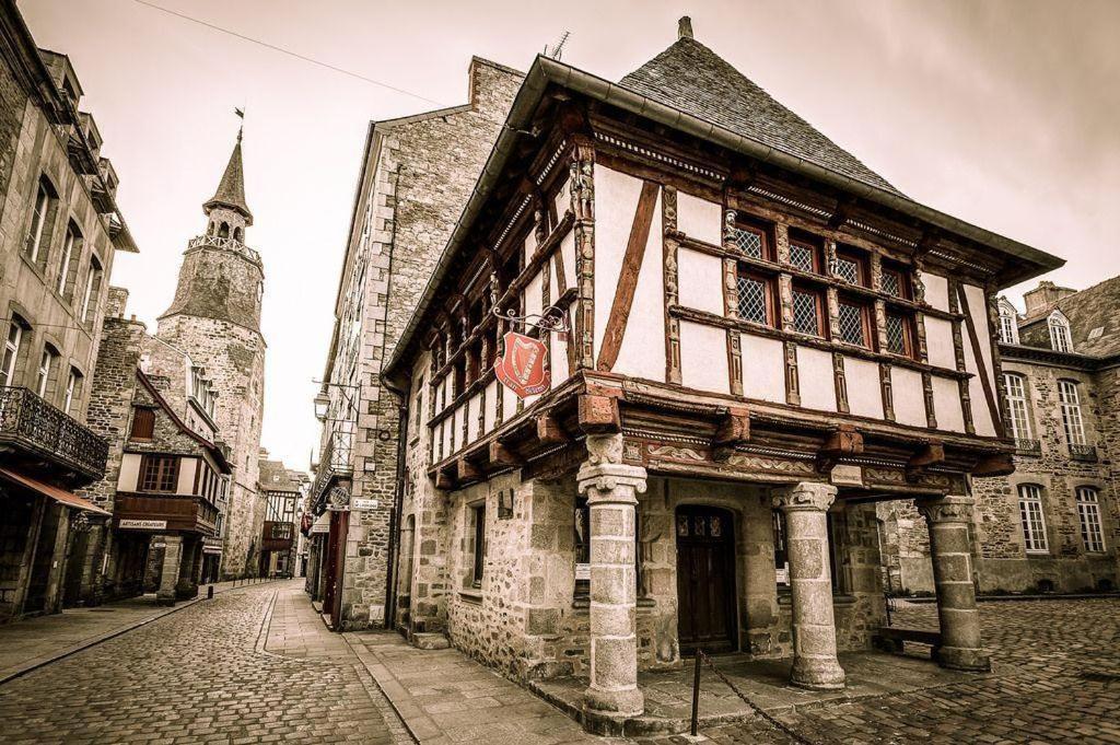 Appartement De La Tour De L'Horloge De Dinan Exteriér fotografie